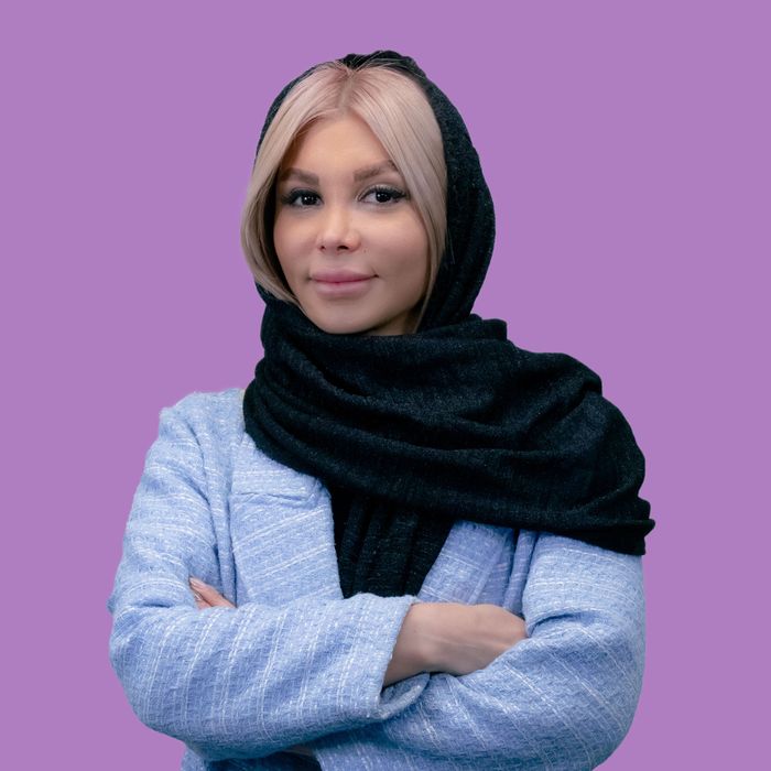 رومینا کاظم‌زاده